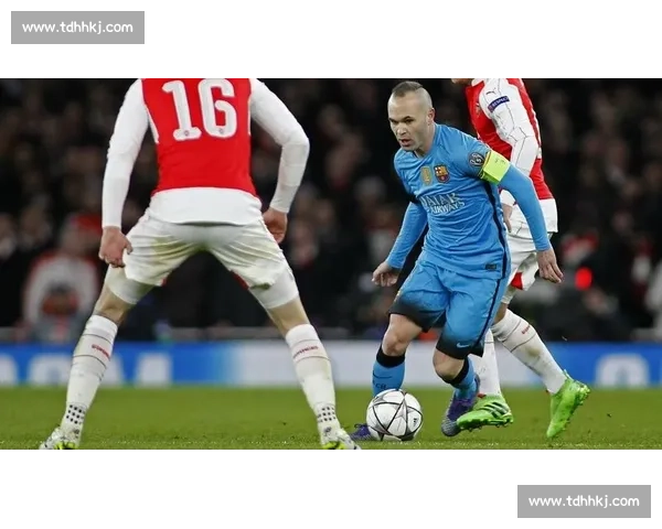 以马赛回旋为核心技巧全面系统解析足球盘带艺术与实战运用提升路径